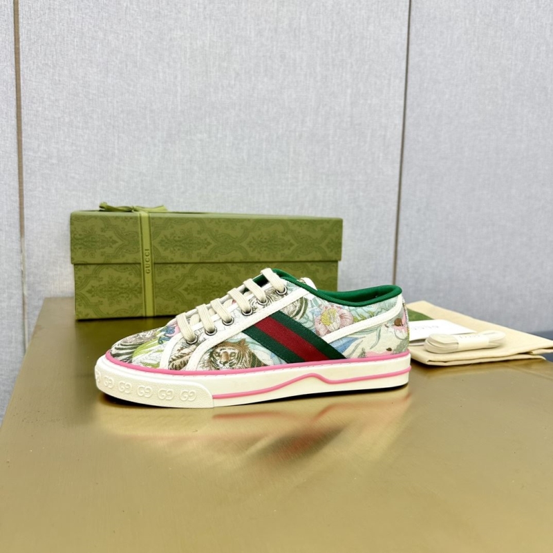 Gucci Casual Shoes